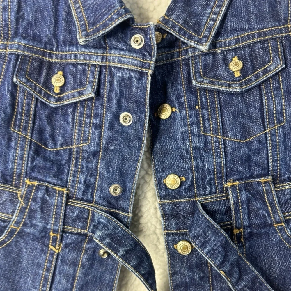 Old Navy denim Coat. Size 6-12. months. Great Condition